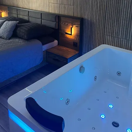 Apartment Mostique With Jacuzzi
