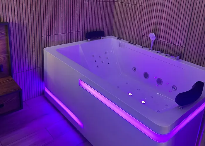 Mostique With Jacuzzi 格但斯克